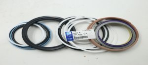 PC200-8 ชุดซีลวาล์วควบคุมซีลน้ำมันไฮดรอลิกสำหรับเครื่องขุด Komatsu