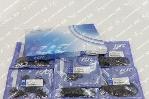 R210 KJC เครื่องจักรวิศวกรรมชิ้นส่วนอะไหล่เครื่องขุดควบคุมวาล์วชุดซีล R210 ชุดซ่อมซีลน้ำมันสีเหลือง