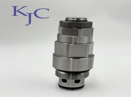 31Q8-17810 ، صمام الإغاثة الميناء لهيونداي R210LC-9 ، R220LC-9S ، R330LC-9S ، HX300 L