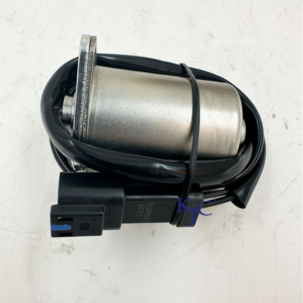 KJC Solenoid valve 20Y-60-32120 20Y-60-32121 - Image 4